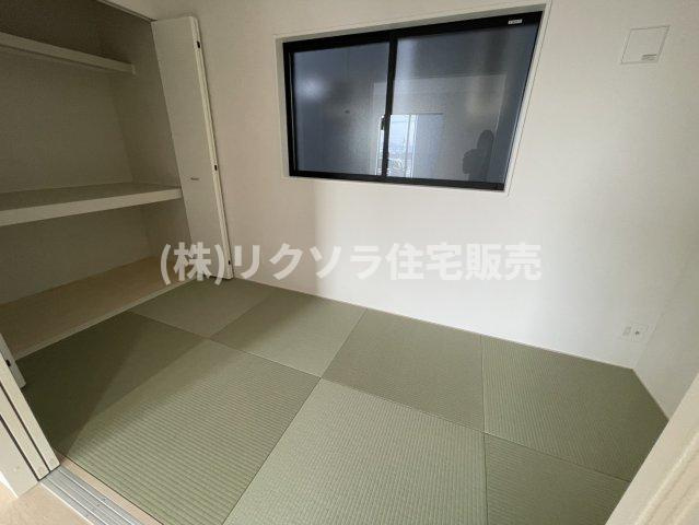 国松町　4号棟　新築一戸建ての和室|■物件内覧・資金計画相談・住宅ローン相談、リフォーム相談、お問合せ受付中■
※当日・翌日のご内覧、ご相談はお電話でのお問合せがスムーズです！