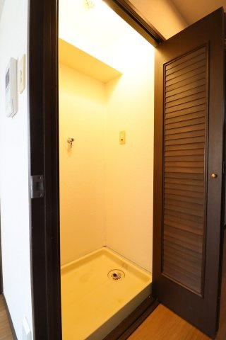 ローズガーデンⅠの設備|洗濯機置き場