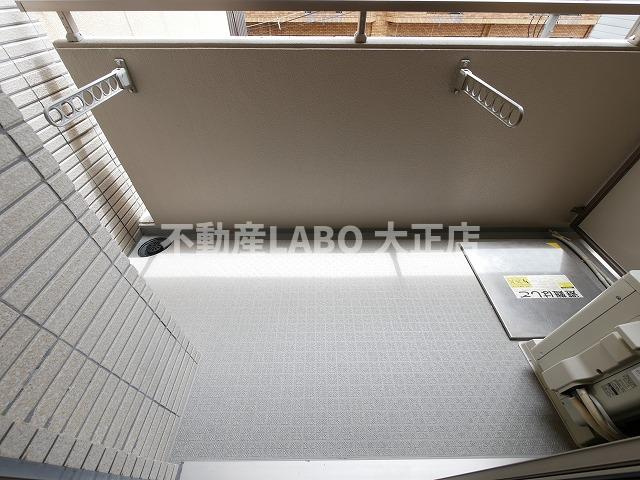 ウィルテラスなんば南のバルコニー