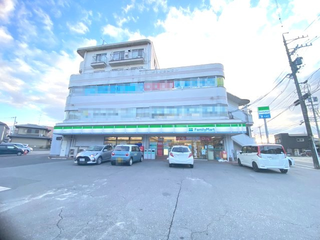 第三新安城ビルの外観