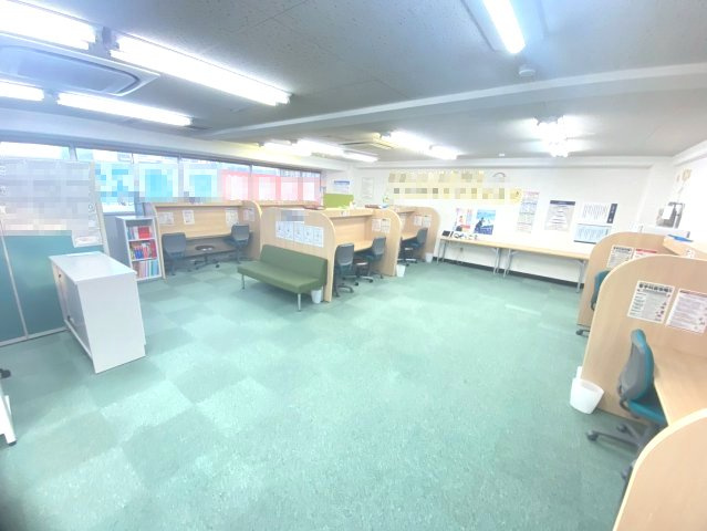 第三新安城ビルの内装