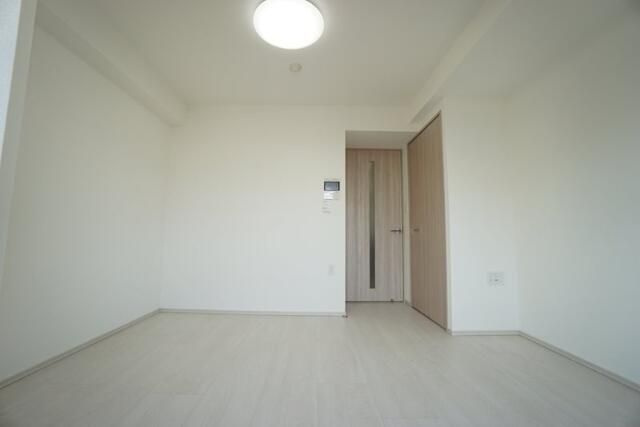 メインステージ三ノ輪Ⅲの居間・リビング