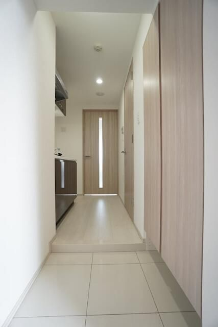 メインステージ三ノ輪Ⅲの玄関