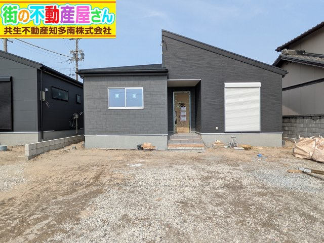 リーブルガーデン常滑市小林町2丁目　2号棟