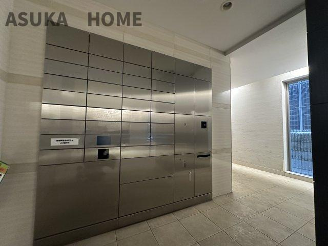 セルアージュ横濱大口ＬｅｓⅡ 304号室のその他共用部分|不在時にもあると大変便利な宅配ボックスを完備してます。