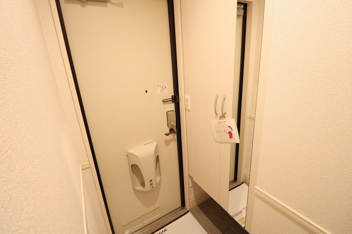 シュタットみどりの Cの玄関