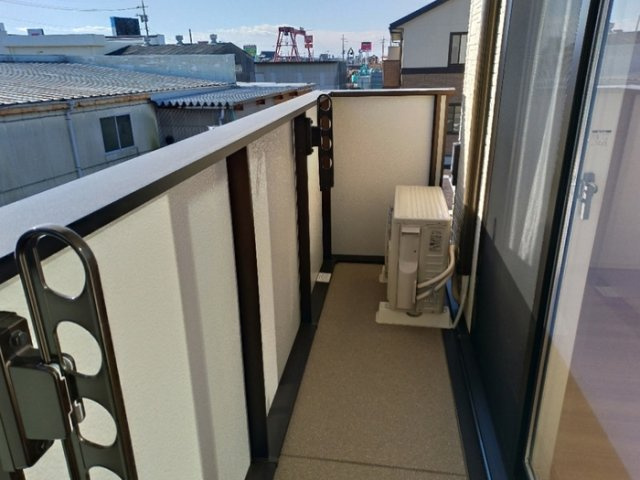 ｴﾐﾈﾝｽ ﾊﾟﾚ/ｻﾝﾗｲｽﾞ ﾊﾟﾚ ｴﾐﾈﾝｽ ﾊﾟﾚの玄関|玄関