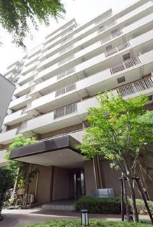 【外観】 | 鉄骨鉄筋コンクリート造のがっちりとした建物。