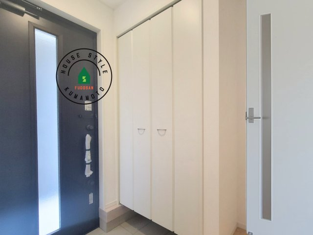 熊本市北区植木町岩野第1-2棟(2号棟)の内観：施工例|二重ロックでしっかり防犯対策ができます。