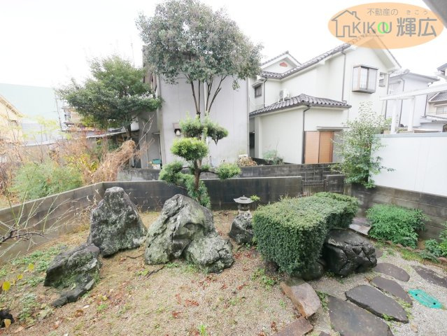 加古川市野口町良野　中古戸建の庭