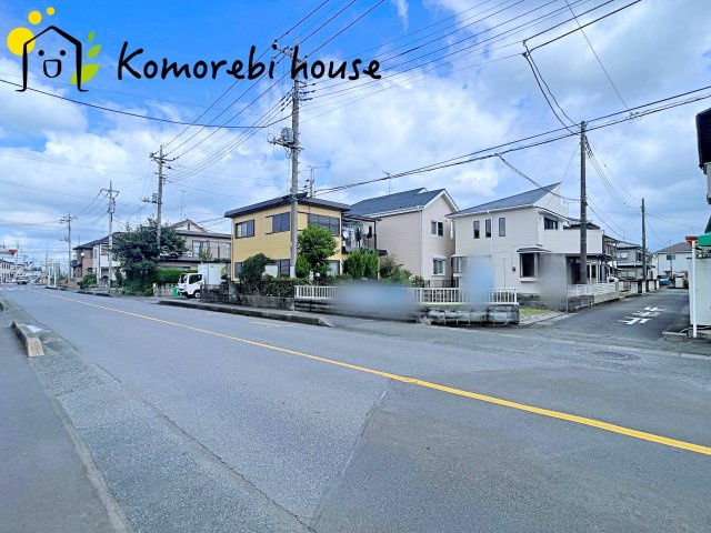 鴻巣市吹上富士見　中古一戸建ての前面道路含む現地写真|前面道路含む現地写真です