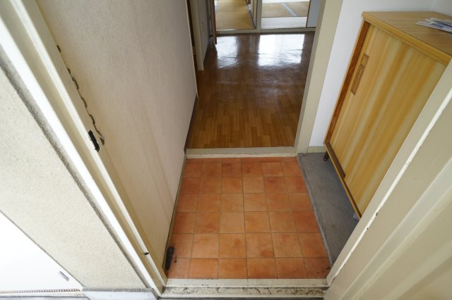 メープルハイツの玄関