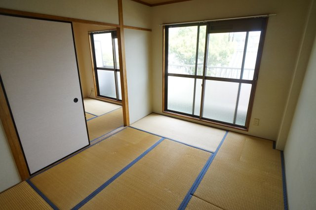 メープルハイツの和室