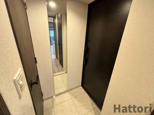 クレストコート堂島の玄関