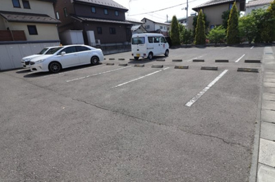 【駐車場】 | ピュアタウン Ａ | 駐車場