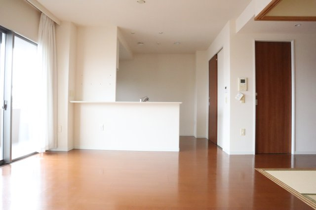 サーパス福島の居間・リビング