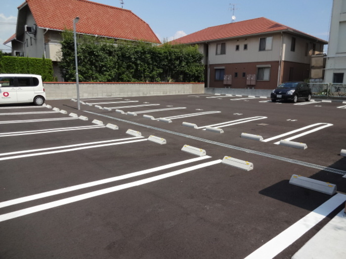 Ｆｏｒｅｓｔ　ＶａｌｌｅｙⅢ　C棟の駐車場