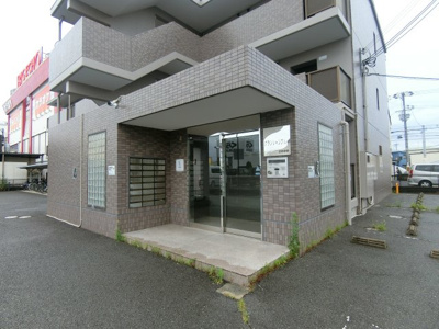 【エントランス】 | グランシャンブル