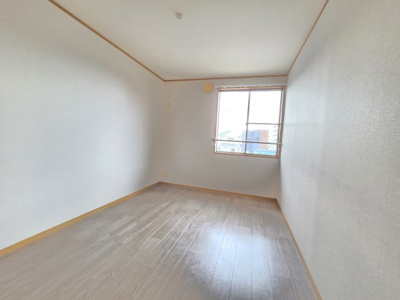 【洋室】 | サン・サン・ハイム