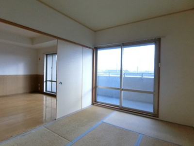 【和室】 | ロイヤルエイトコート２