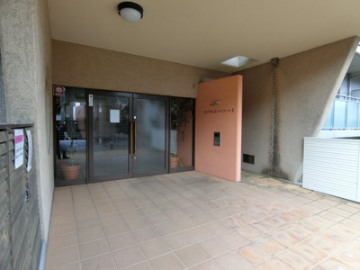 【エントランス】 | ロイヤルエイトコート２