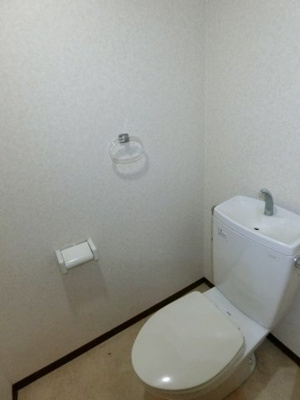 【トイレ】 | ロイヤルエイトコート２