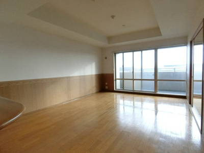 【内装】 | ロイヤルエイトコート２