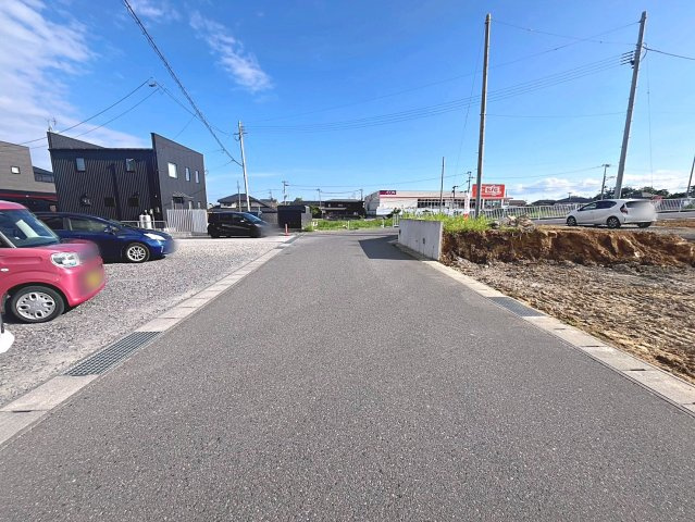 新築戸建・新築建売　郡山市富田西1期　富田小・富田中の前面道路含む現地写真