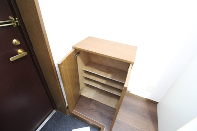 【収納】 | ファミール二子 | ※同建物ほかのお部屋の写真です。