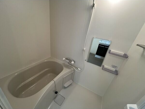 ジーメゾン名古屋松下クレストの浴室|ゆったり過ごせるお風呂です