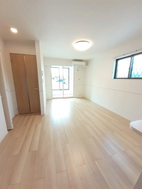 シャンスの居間・リビング