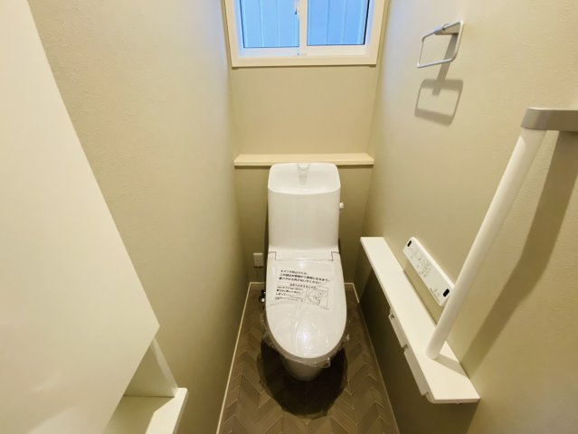 瑞穂市 別府（穂積駅） 2階建のトイレ|1階トイレ