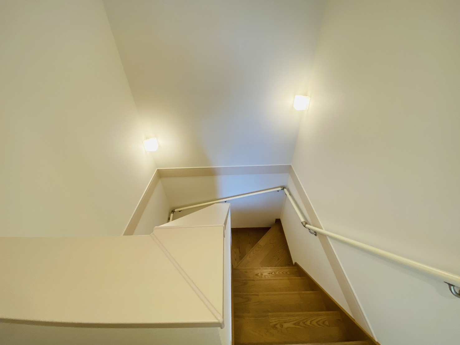 瑞穂市 別府（穂積駅） 2階建のその他|階段