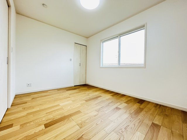 瑞穂市 別府（穂積駅） 2階建の洋室|2階洋室