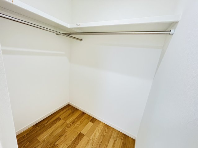 瑞穂市 別府（穂積駅） 2階建の収納|2階洋室収納