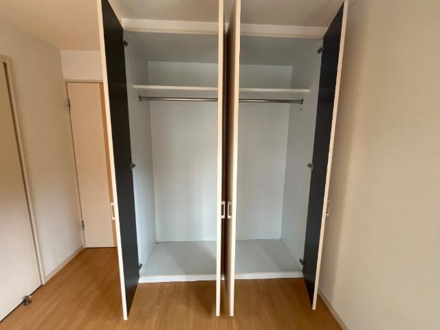 スカイヒルズ光　朝日の収納|収納
