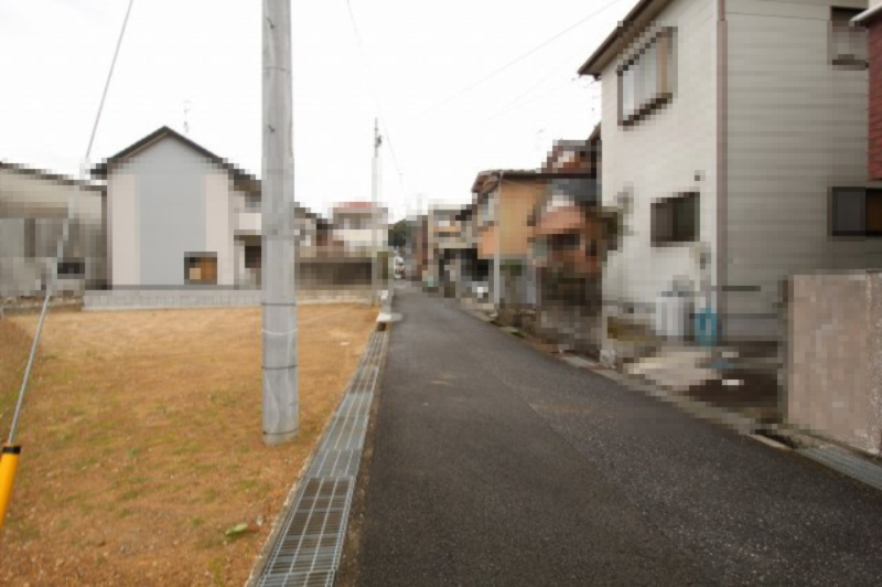 神田　建築条件付　売土地　の前面道路含む現地写真