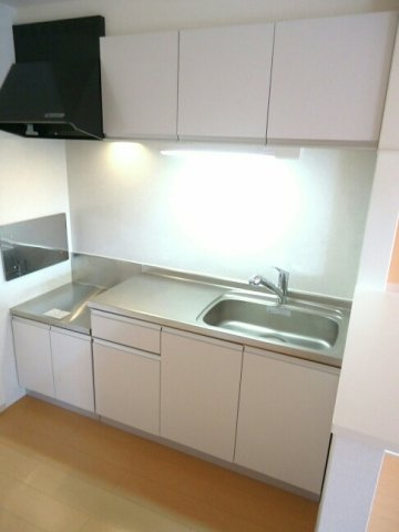 プルメリアコートのキッチン|お料理しやすいキッチンです