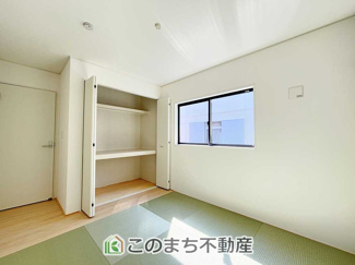 【和室】 | CRADLEGARDEN壬生町幸町第6　1号棟 | お子様のお昼寝にも便利な和室です。大きな窓から暖かな日差しが差し込みます♪
