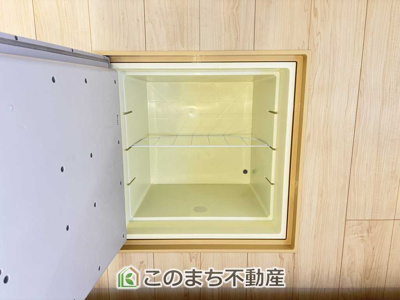 【収納】 | CRADLEGARDEN壬生町幸町第6　1号棟 | キッチンには床下収納を備え、食品や日用品のストック収納に便利。すっきり片付く使い勝手の良い設備です。
