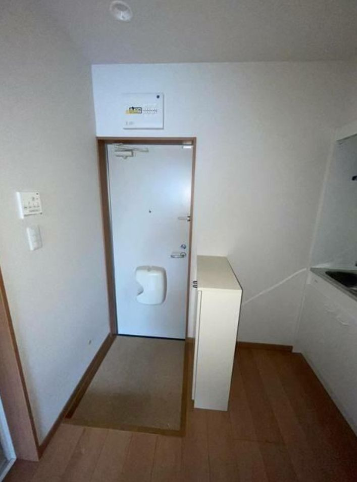 アイコート高円寺南の玄関