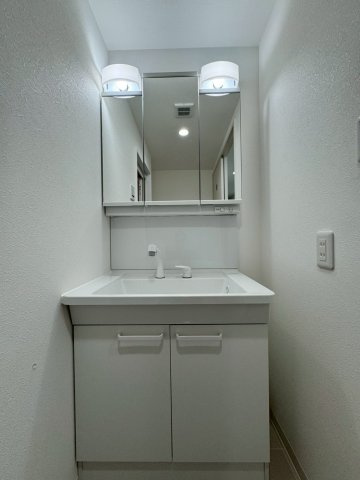 城東関目プレジアの独立洗面台