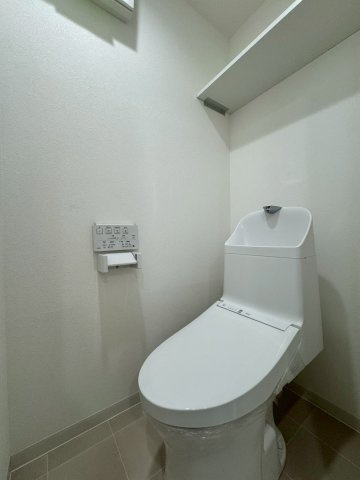 城東関目プレジアのトイレ|温水洗浄機能付きトイレ