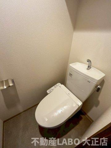 エステムコート難波WEST-SIDEIXレデントのトイレ