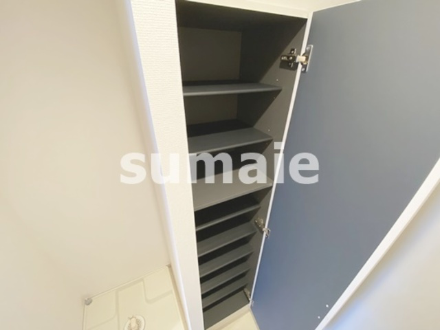 リブリ・大宮桜木町の玄関|シューズボックスです☆