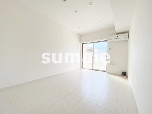 リブリ・大宮桜木町の居間・リビング|人気のホワイトフローリングのお部屋☆