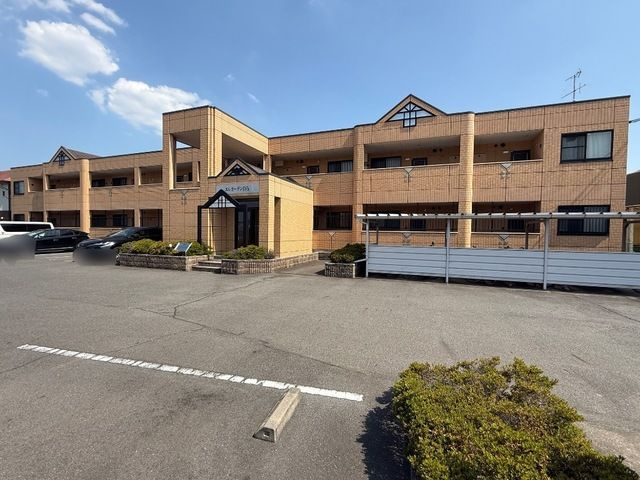 エルガーデン白石の外観