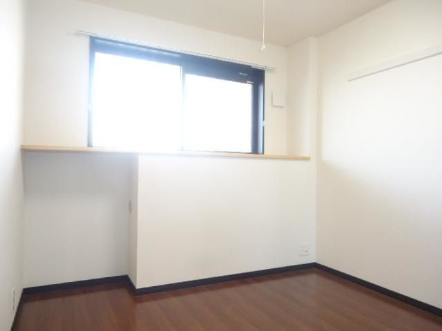 エルガーデン白石の洋室