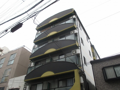 【外観】 | メゾン・ボヌール | 建物の個性を主張するシックな外観です