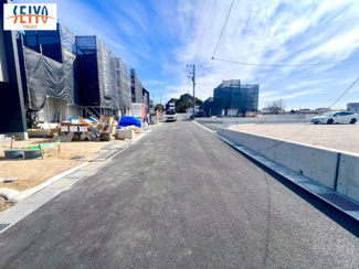 【前面道路含む現地写真】